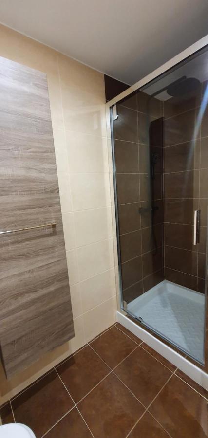 Dabelmar A Lanzada Apartment