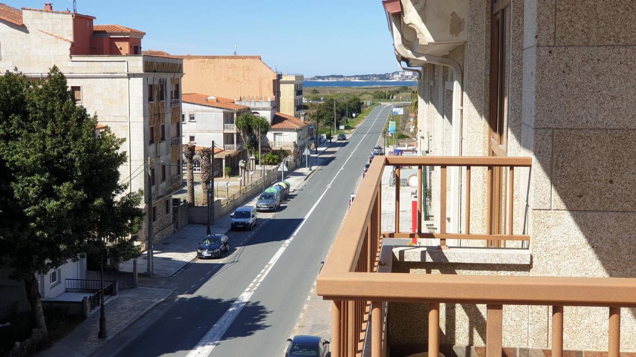 Dabelmar A Lanzada Apartment *